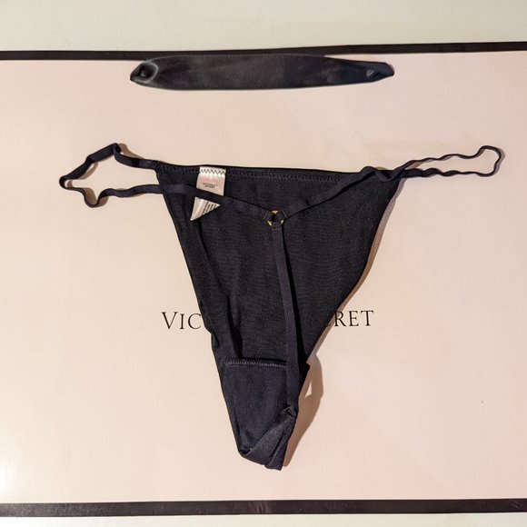 Very Rare Very Sexy Victoria's Secret Smooth V-String Ring Hardware - Picture 3 of 6